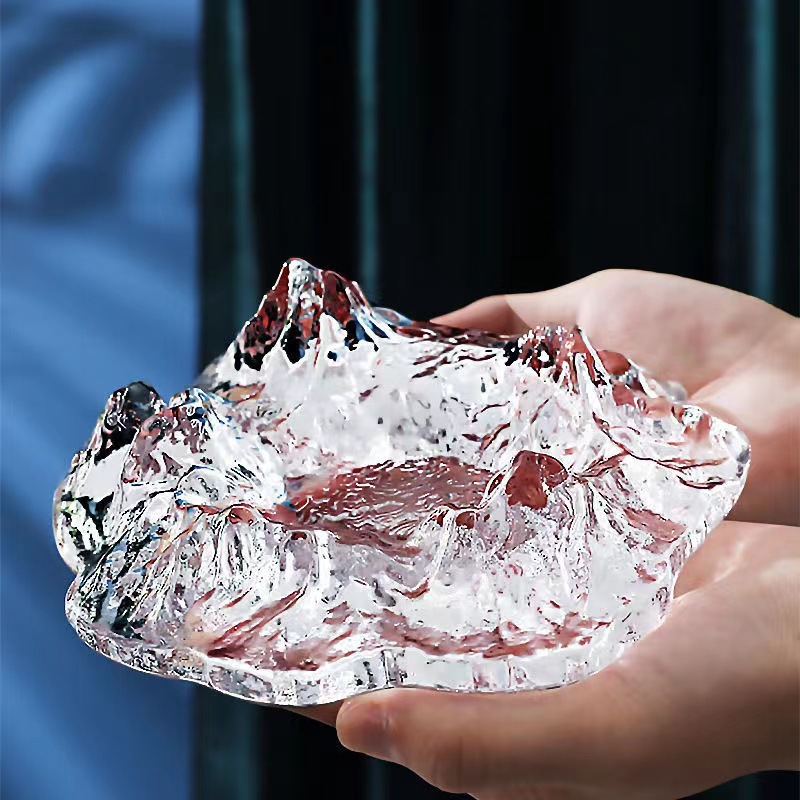 Glass Asbak: Kombinasi sempurna dari keindahan dan daya tahan transparan!