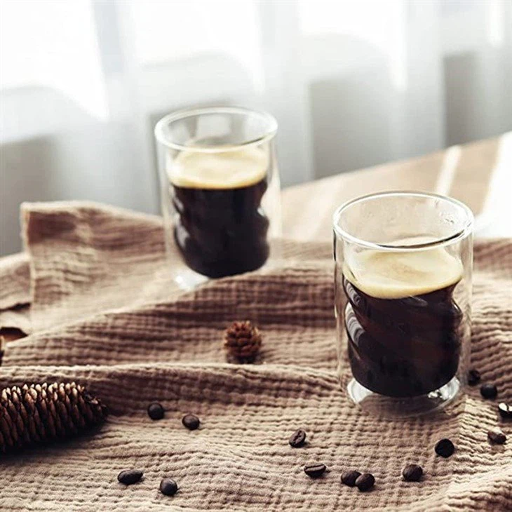 Cangkir Kopi Kaca Berdinding Ganda Berpinggang Kecil